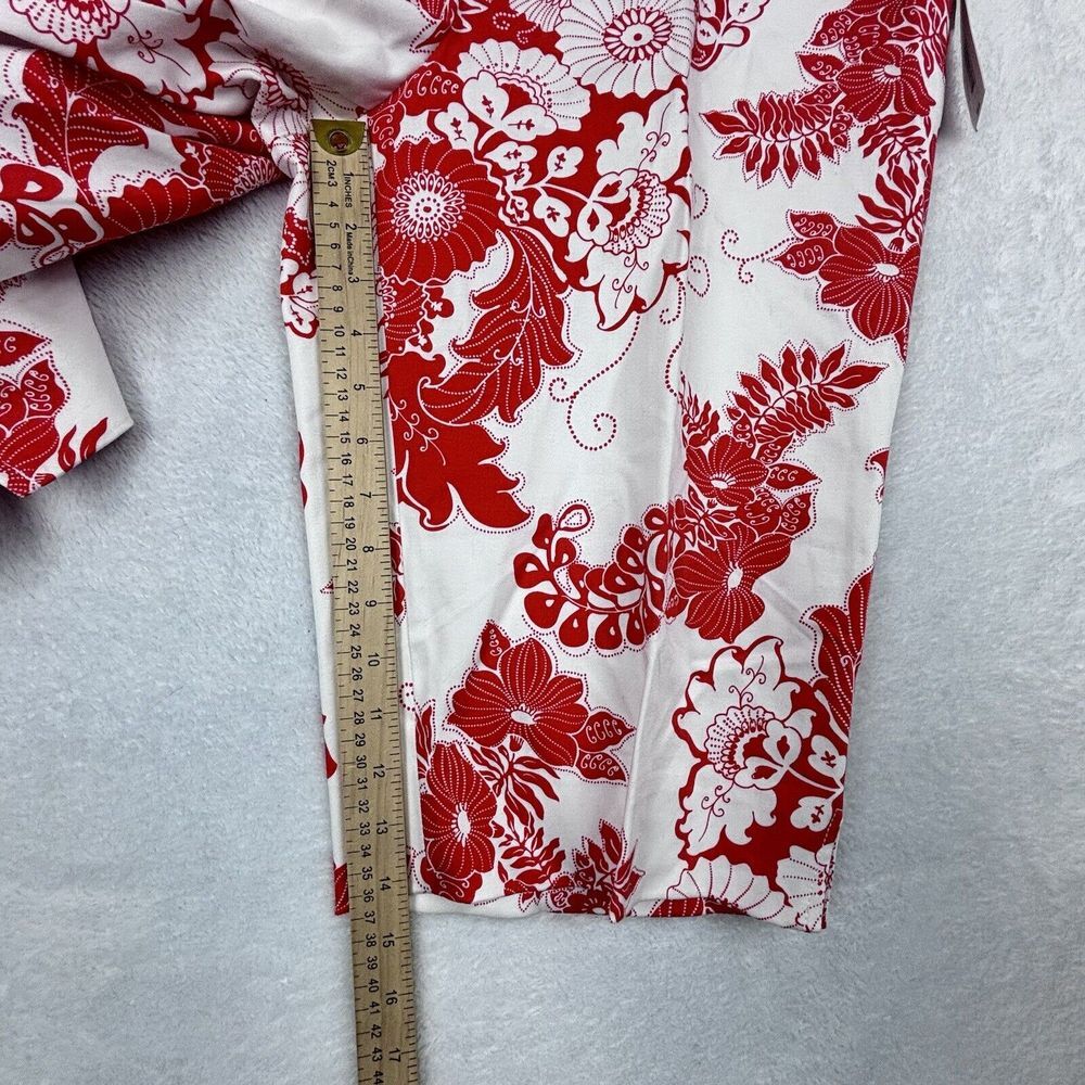 NWT MADISON STUDIO Women's‎ Shorts Red & White Floral Size 14 - Picture 7 of 14